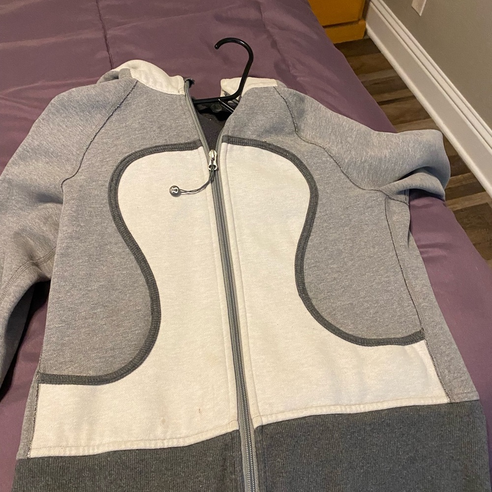 Size 4 Lululemon scooba jacket